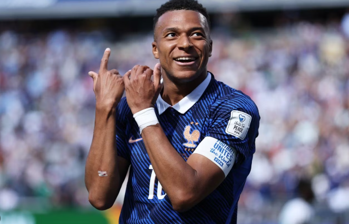 Mbappé met la France en garde : sa décision pour 2027 choque déjà le pays… 😳😱